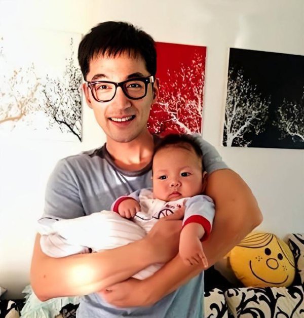 错过汤唯又亏负姜妍，争议满满的“妈宝男”，46岁联手张新成翻红